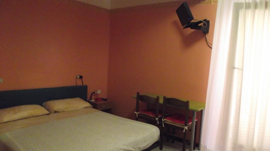 Hotel Merano Milan Room photo